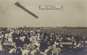 Zeppelin LZ III flyver over Berlin af Photographer German