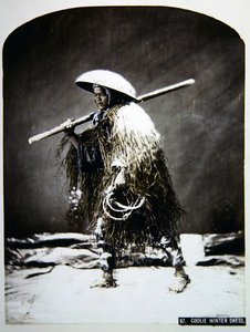 Japansk portør i sit vintertøj, ca. 1900 (farvet foto) af Photographer Japanese
