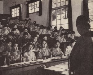 Unge japanske kvinder i deres sidste år på Women