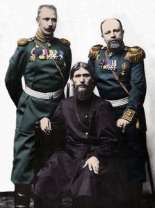 Grigory (Grigory) lefimovich Novykh, kendt som Rasputin (Rasputin) (1869-1916) med kaptajn von Lohman og prins oberst Putyatin. (Venstre mod højre: Prins Mikhail Putyatin, Grigory Rasputin og oberst D Loman)