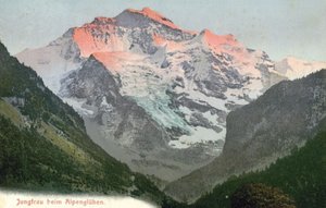 Alpenglow, Jungfrau, Schweiz (farvefoto) af Photographer Swiss