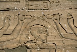 Basrelief, Kalabsha-templet (også Mandulis-templet), Aswan, bygget ca. 30 f.Kr., egyptisk civilisation af Blaise Nicolas Le Sueur