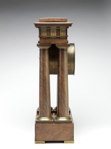 Decimalur, ca. 1798-1805 (fyr, messing og emalje)