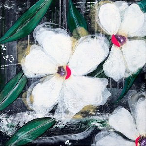 Hvide abstrakte blomster