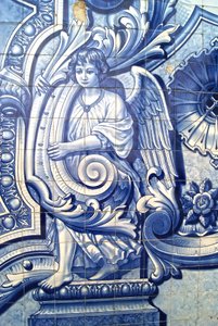Dekorativt panel, der forestiller en engel, Lamego, Portugal. 1738 (keramiske fliser) af Portuguese School