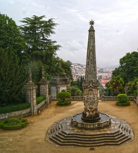 Helligdommen Nossa Senhora dos Remedios obelisk, Lamego, Portugal. 1738 (granit)
