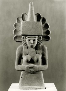 Centeocihuatl, majsgudinden, Huastecan, ca. 1000-1250 (kalksten) af Pre Columbian