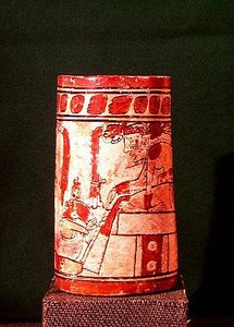 Cylindrisk vase, Maya, 7.-8. århundrede (polykrom sten) af Pre Columbian Pre Columbian