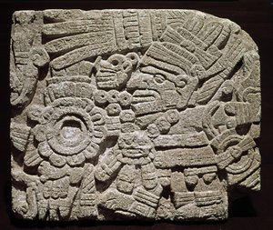 Før colombiansk kunst, blandet civilisation: skulptureret brystparti, der repræsenterer en rigt klædt karakter - fra Oaxaca, Mexicos nationalmuseum for antropologi i Mexico City, Mexico af Pre Columbian Pre Columbian