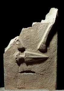 Forhistorisk kunst: stele udskåret under jernalderen fra stedet Lunigiana nær La Spezia, Italien. 1100-800 f.Kr. La Spezia, kommunalt museum for Lunigiana-civilisationen af Prehistoric Prehistoric