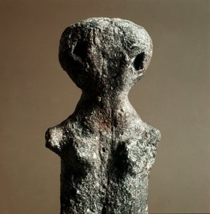Forhistorie: feminint terracotta-idol fra Necropolis of Arene Candide (Finale Liguria), Ligurien. Mellemneolitikum, stenalder. Genes, ligurisk arkæologisk museum af Prehistoric Prehistoric