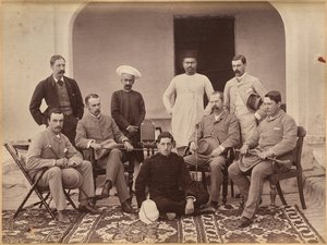 Civile embedsmænd i Jhansi, forside af Raja Deen Dayal