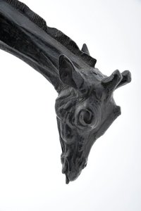 Stor giraf med sænket hoved, modelleret 1909-10, støbt før 1913 (bronze) (se også 3084917-43) af Rembrandt Bugatti