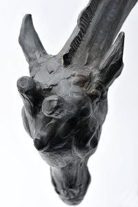 Stor giraf med sænket hoved, modelleret 1909-10, støbt før 1913 (bronze) (se også 3084917-43) af Rembrandt Bugatti