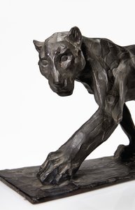 Panther walking, bagben hævet, ca. 1904 (patineret bronze) af Rembrandt Bugatti