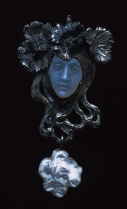Ansigtsvedhæng til kvinder, c1898-1900 af Rene Jules Lalique