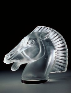 Longchamp kølerhætte af Rene Jules Lalique