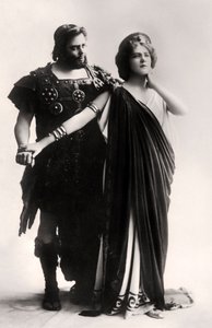Oscar Asche og Lily Brayton i en scene fra The Virgin Goddess, begyndelsen af det 20. århundrede.