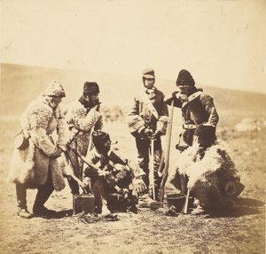 Kaptajn Pechell og mænd fra 77. regiment - vinterdragt. af Roger Fenton