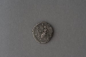 Denarius af Faustina (sølv) af Roman
