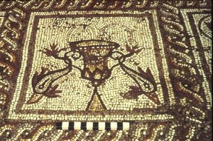Delfinmosaik, Insula XXVIII, Bygning 3, 2. århundrede f.Kr. (mosaik) af Roman