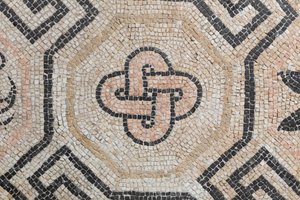 Geometrisk mønster fra Via san Rocchino domus, 2. århundrede e.Kr (mosaik) af Roman
