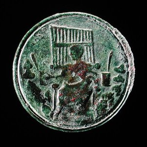 Romersk mønt med afbildning af et orgel (bronze) af Roman