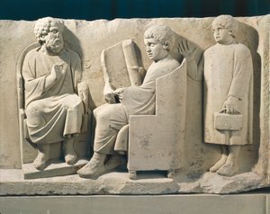 Gravmonument i sten med relief forestillende Neumagen skole med lærer og elever, ca. 180 af Roman