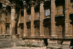 Bacchus tempel, detalje, højkejsertid (27 f.Kr.-395 e.Kr.) af Roman Imperial Period