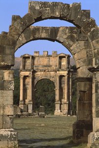 Triumfbue bygget til ære for kejser Caracalla, højkejsertid (27 f.Kr.-395 e.Kr.) af Roman Imperial Period
