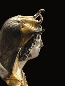 Emblema for Cleopatra Selene, ca. slutningen af 1. århundrede f.Kr.-begyndelsen af 1. århundrede e.Kr. (pakke-forgyldt og sølv) af Roman Roman