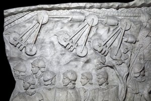 Romersk kunst: "" Krigsmaskiner under Anden Krig"" Form fra 1862, der gengiver basreliefferne af søjlen af Trajan (søjle Trajane) (Colonna Traiana) i Rom bygget under kejser Trajans regeringstid (53-117). Trajane-søjlen mindes sejren af Roman Roman