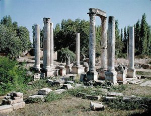 Udsigt over propylaea eller monumentale gateway af Roman Roman