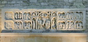 Romansk kunst: altertavle, der repræsenterer forskellige scener af evangeliet af Romanesque