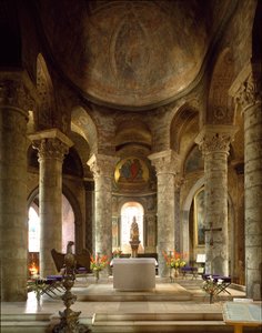 Romansk kunst: indre udsigt over kirken Notre Dame (Notre-Dame) la Grand, Poitiers (Wien) af Romanesque