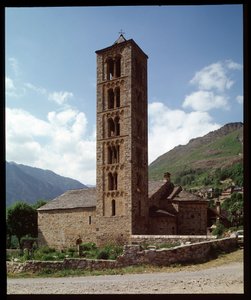 Udsigt over kirken af Romanesque