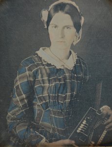 Kvinde med harmonikadaguerreotypi, 1840