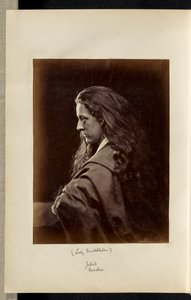 Lady Middleton som "Julie Medea"
