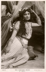 Constance Drever, britisk skuespillerinde, c1907. af Rotary Photo