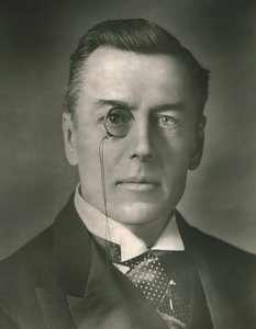 Den ærede Joseph Chamberlain, c1907. af Russell and Sons