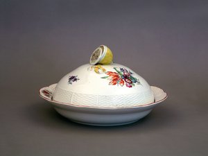 Terrin fra Imperial Porcelænsmiddagsservice Imperial Porcelænsfabrik, 1775-1780 af Russian Master