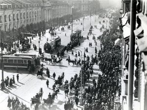 Demonstration i Skt. Petersborg mod Lena-massakren i Sibirien, april 1912 af Russian Photographer