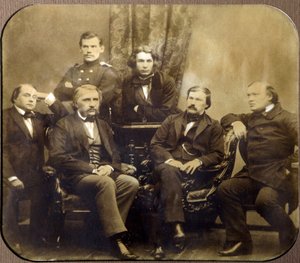 Leon Tolstoi (1828-1910) og Dmitri Grigorovitch (1822-1900) - Assis, Ivan Alexandrovitch Gontcharov (1812-1891), Ivan Sergeyevich Tourgueniev (Turgenev, Tourguenieff eller Tourgueneff) (1818-1883), (Drushin Drushin Vasiliev) 1824-1864) et al af Russian Photographer