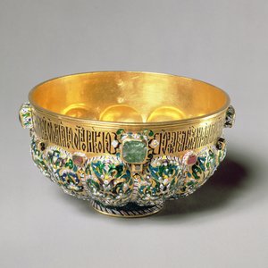 Præget skålsæt med cabouchon ædelstene og polykrom dekoration, 1653 (guld med ædelsten og perler)