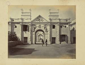 Lucknow; Havfrueporten, Kaiser Bagh af Samuel Bourne