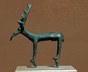 Nuragisk kultur (nuraghi) Sardinsk: bronzestatuette af Iglesias-hjort. 8.-7. århundrede f.Kr. Cagliari, Nationalt Arkæologisk Museum, Sardinien, Italien af Sardinia Nuragic Civilization