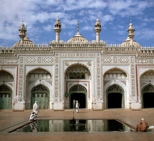Udsigt over Mohabbat Khan moskeen fra det 17. århundrede
