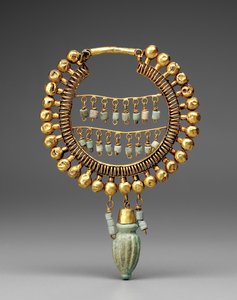 Ørering, 550-330 f.Kr. (guld og fajance) af School Persian