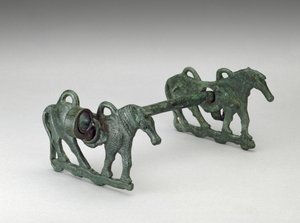 Hestebid, muligvis 9.-7. århundrede f.Kr., Iran (bronze) af School Persian