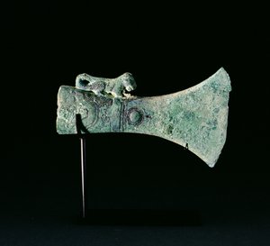 Øksehoved, Dongson-kultur, ca. 200 f.Kr.-200 e.Kr. (bronze)
